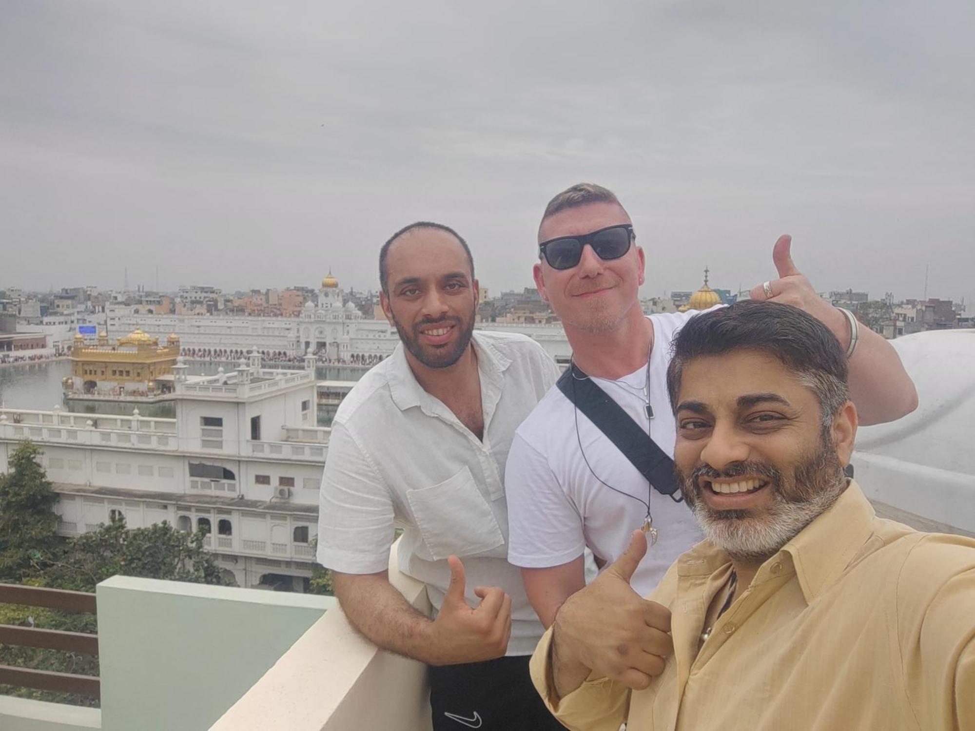 4N Homestay- Golden Temple View Amritsar Buitenkant foto